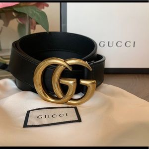 AUTHENTIC GUCCI Black and Gold Belt Size L